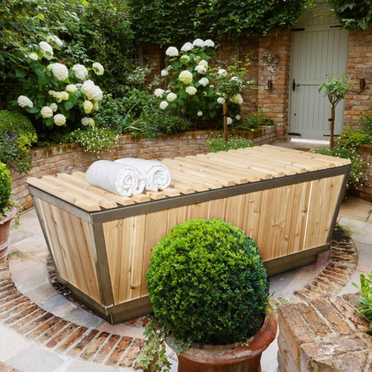The Canadian Timber Outdoor Polar Plunge Tub (CT362PP) by Leisurecraft